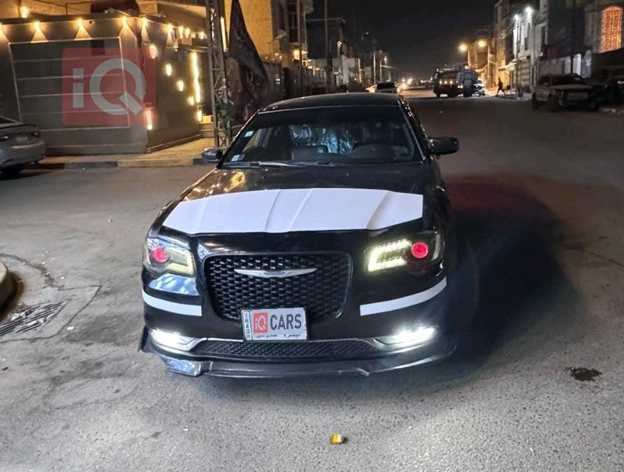 كرايسلر 300